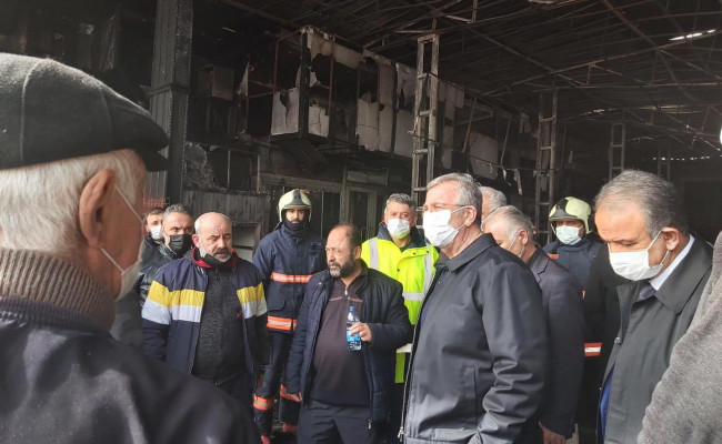 Büyükşehir Belediye Başkanı Mansur Yavaş Yangın Yerini Ziyaret Etti