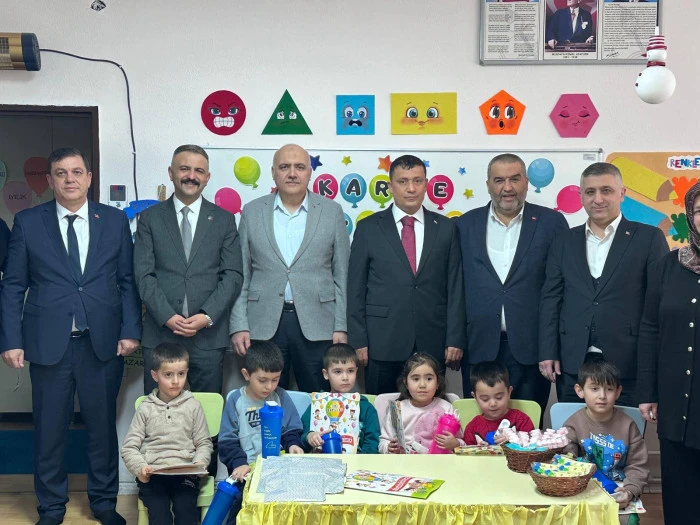 Cumhuriyet İlkokulu&rsquo;nda Karne Sevinci