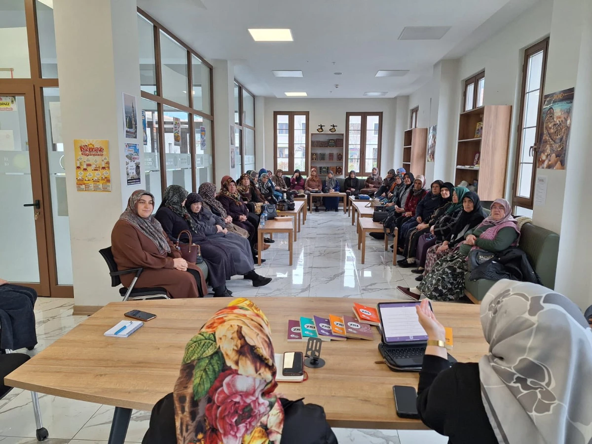 Kızılcahamam&rsquo;da Kadınlara &Ouml;zel Millet Bah&ccedil;esi Sohbetleri Yoğun İlgi G&ouml;rd&uuml;